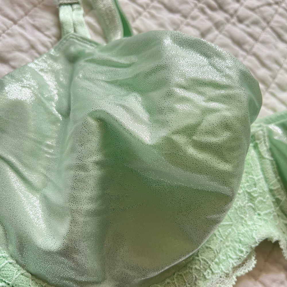 Victoria's Secret Bra Dream Angels Push Up Mint Green Shimmer Lace 34D - Picture 4 of 6